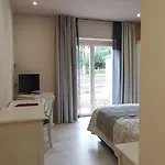 里贾纳酒店