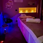 里贾纳酒店 4*