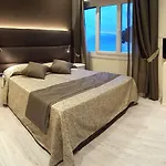 里贾纳酒店