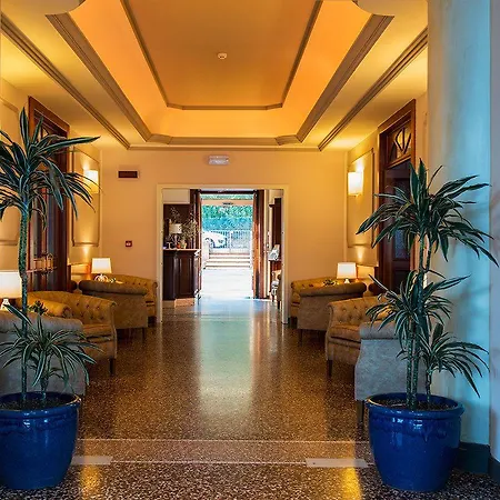 Hotel Regina