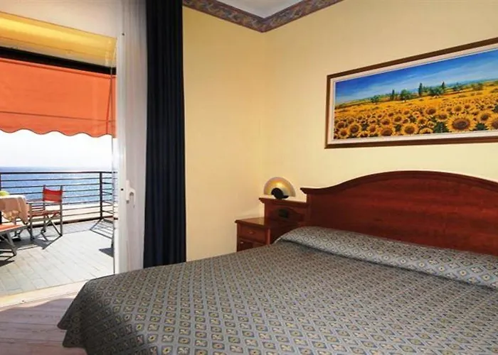 Regina Алассио