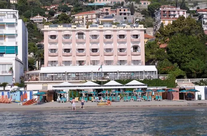 Regina Алассио